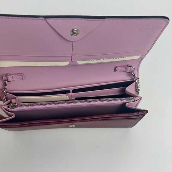 Fendi Love Stud Wallet with Chain  Brand new - Picture 8 of 11